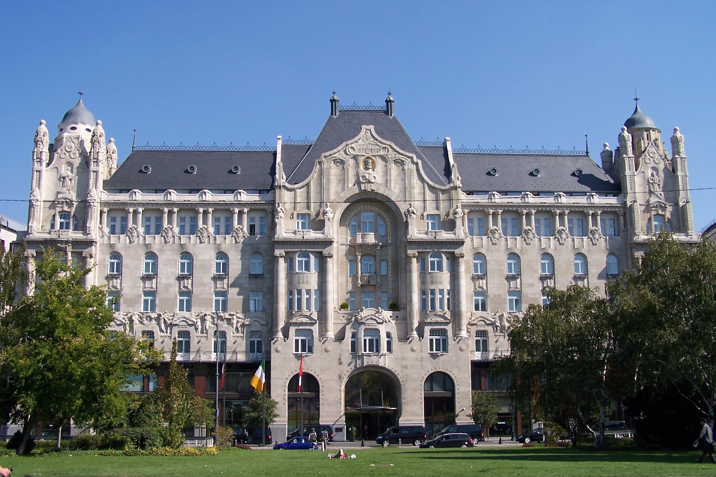 Four-seasons-hotel-Gresham-palace-Budape